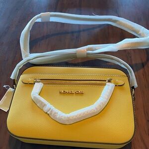 Michael Michael KORS Vibrant Yellow Crossbody Bag NWT